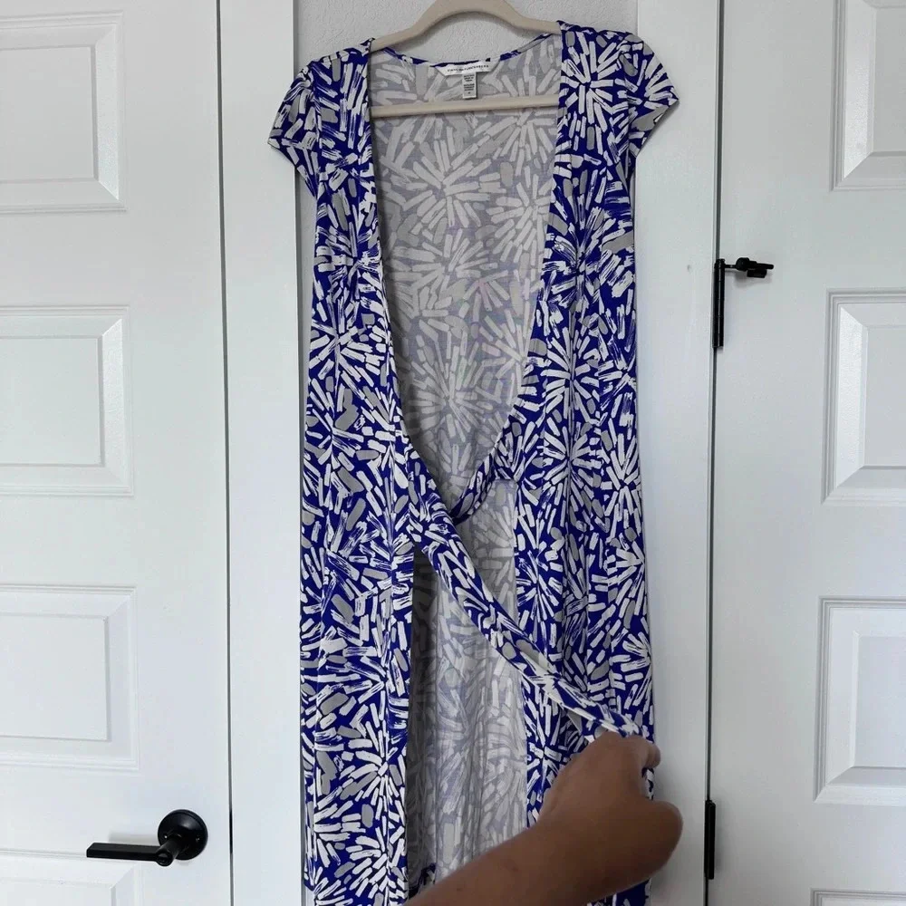 DVF Kye Paint Stroke Silk Jersey Knit Wrap Dress Blue Wrap Dress Small Sz 10 Tag - Picture 5 of 12